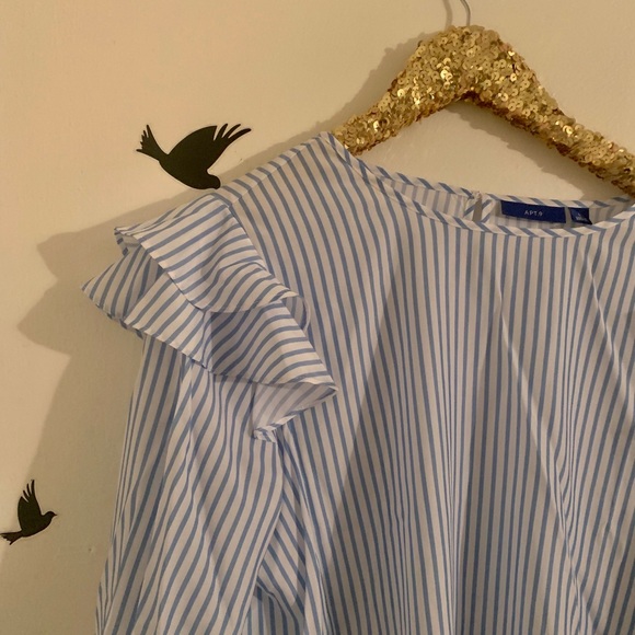 Striped Ruffle Blouse - Picture 3 of 4